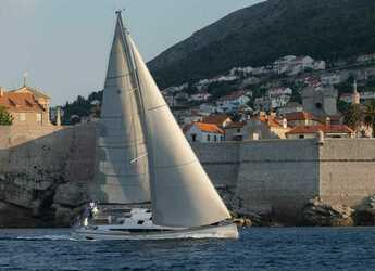 Rent a sailboat in Marina di Stabia - Jeanneau 54 - 5 + 1 cab.	