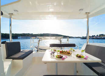Rent a catamaran in Marina Mandalina - Lagoon 39 - 4 + 2 cab.