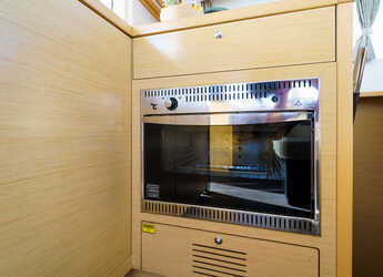 Rent a catamaran in Marina Mandalina - Lagoon 39 - 4 + 2 cab.