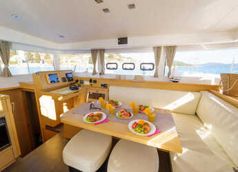 Rent a catamaran in Marina Mandalina - Lagoon 39 - 4 + 2 cab.