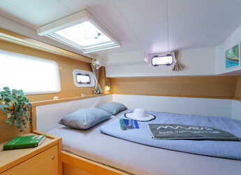 Rent a catamaran in Marina Mandalina - Lagoon 39 - 4 + 2 cab.