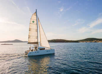 Rent a catamaran in Marina Mandalina - Lagoon 39 - 4 + 2 cab.