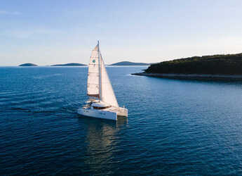 Rent a catamaran in Marina Mandalina - Lagoon 39 - 4 + 2 cab.