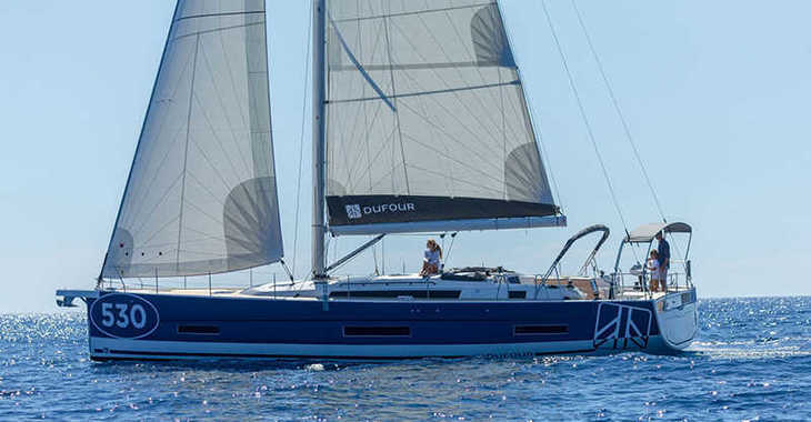 Rent a sailboat in Marina Tourlos - Dufour 530