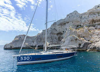 Rent a sailboat in Marina Tourlos - Dufour 530