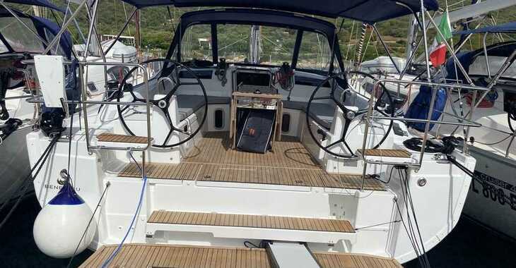 Rent a sailboat in Cala dei Sardi - Oceanis 40.1 (4cab)