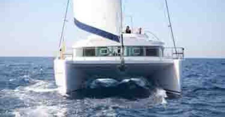 Alquilar catamarán en Naviera Balear - Dream 60