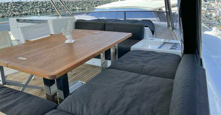 Rent a power catamaran in Lavrion Marina - Lagoon 630 Powercat LUX