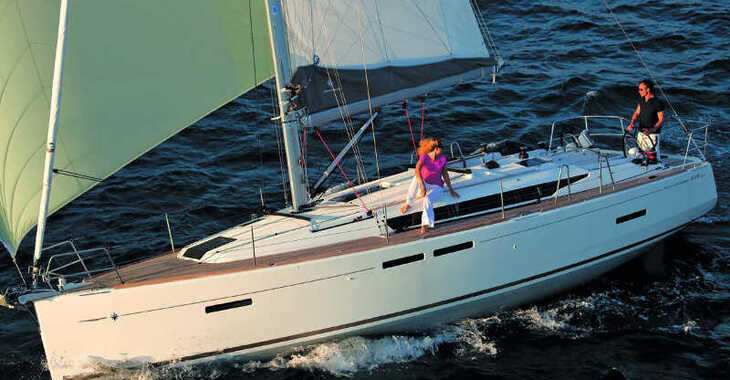 Rent a sailboat in Paros Marina - Sun Odyssey 419