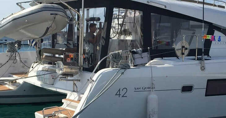 Chartern Sie katamaran in Lefkas Hafen - Lagoon 42