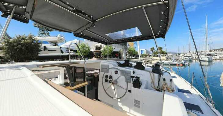 Rent a catamaran in Kornati Marina - Fountaine Pajot Lucia 40