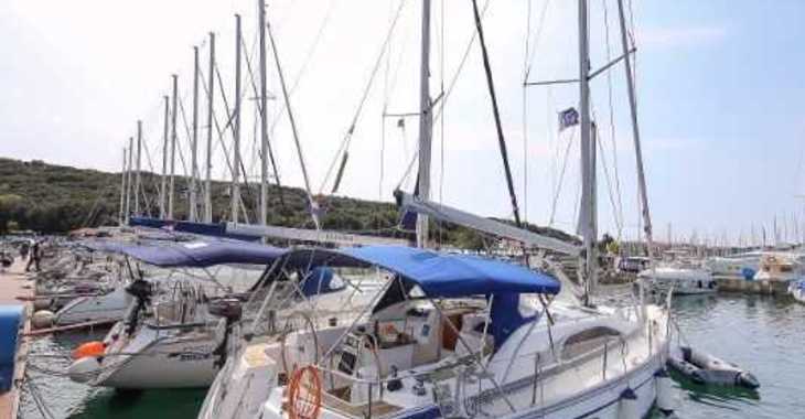 Rent a sailboat in ACI Jezera - Bavaria 40 Vision