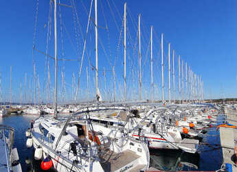 Chartern Sie segelboot in Trogir (ACI marina) - Bavaria Cruiser 41 - 3 cab.