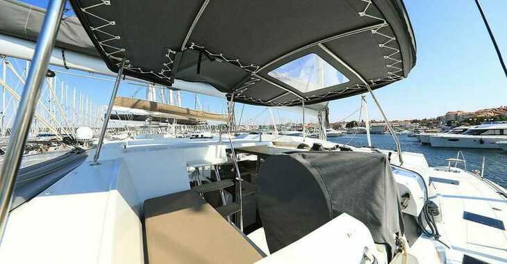 Rent a catamaran in ACI Marina Vodice - Fountaine Pajot Astrea 42 - 3 + 1 cab.