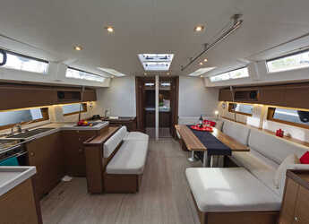 Chartern Sie segelboot in Kos Marina - Oceanis 51.1 (5+1 cab) A/C & GEN