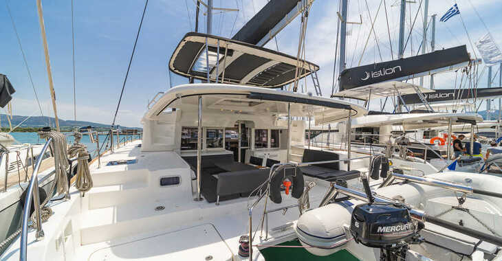 Rent a catamaran in Preveza Marina - Lagoon 450 Fly A/C & GEN & WM