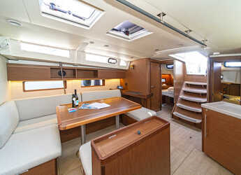 Chartern Sie segelboot in Volos - Oceanis 46.1