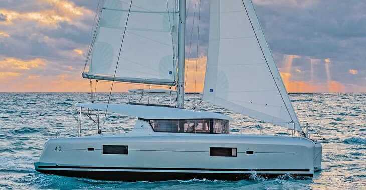 Rent a catamaran in Volos - Lagoon 42 A/C & GEN.