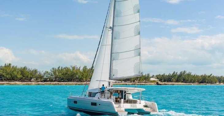 Rent a catamaran in Port Louis Marina - Lagoon 42 - 4 + 2 cab.