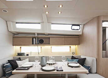 Rent a sailboat in Agana Marina - Sunsail 46 Mon (Classic)