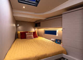 Rent a sailboat in Nidri Marine - Sunsail 52.4 (Classic)