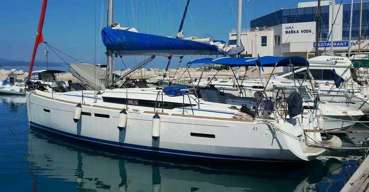 Rent a sailboat in Baska Voda - Sun Odyssey 409