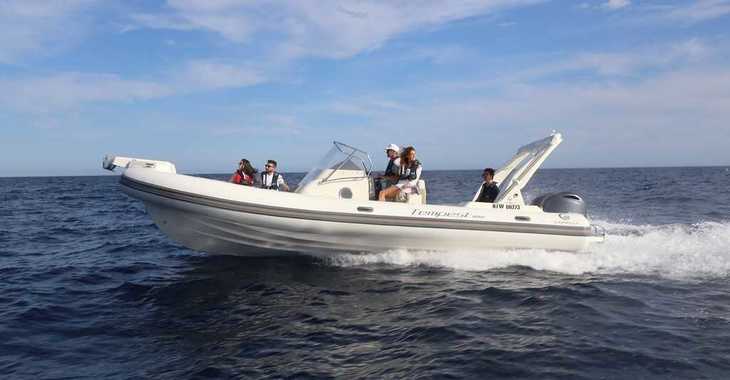 Rent a dinghy in Port Mahon - Capelli Tempest 850