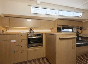 Alquilar velero en Marina Kastela - Bavaria C42