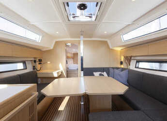 Alquilar velero en Marina Kastela - Bavaria C42