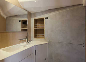 Alquilar velero en Marina Kastela - Bavaria C42