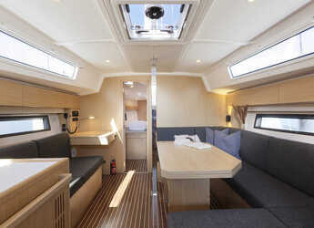 Alquilar velero en Marina Kastela - Bavaria C42