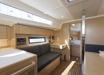 Alquilar velero en Marina Kastela - Bavaria C42