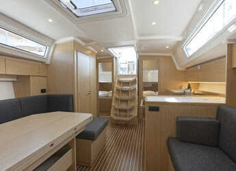 Alquilar velero en Marina Kastela - Bavaria C42