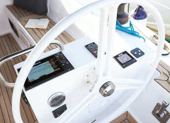 Rent a sailboat in Marina Kastela - Elan Impression 40.1