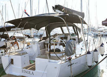 Rent a sailboat in Marina Kastela - Elan Impression 40.1