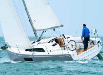 Rent a sailboat in Marina Kastela - Oceanis 30.1