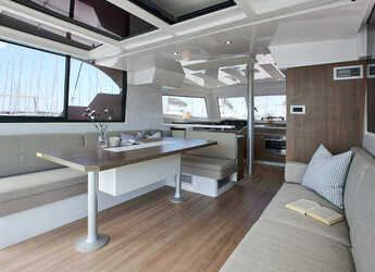 Louer catamaran à Marina Kastela - Bali Catspace