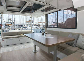 Louer catamaran à Marina Kastela - Bali Catspace