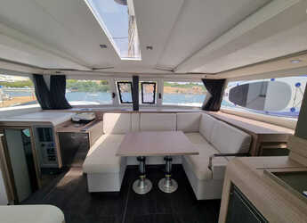 Rent a catamaran in Lavrion Marina - Fountaine Pajot Isla 40 - 4 cab.