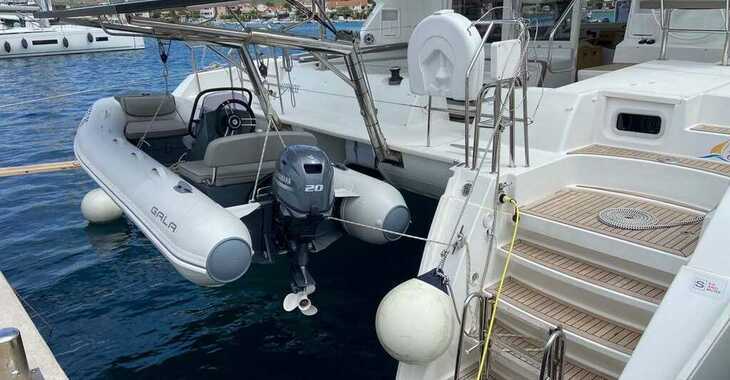 Rent a catamaran in Marina Frapa - Lagoon 421 - 3 cab.