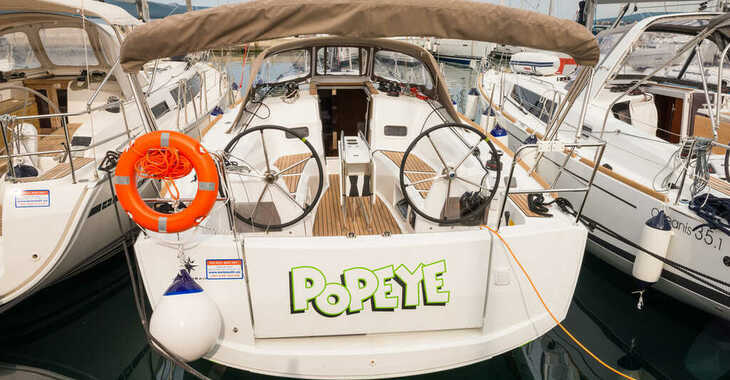 Rent a sailboat in Marine Pirovac - Sun Odyssey 349