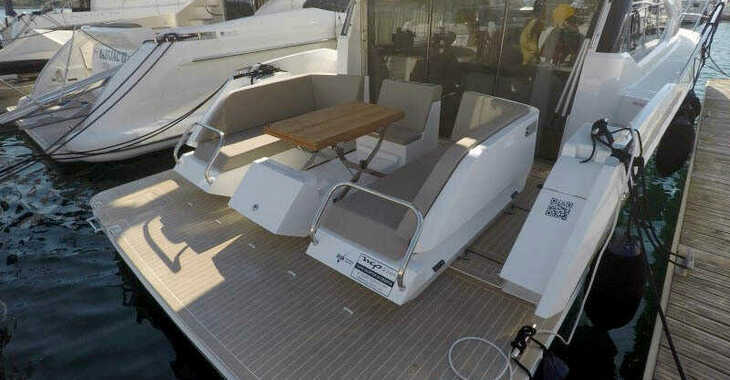 Louer yacht à Marina Mandalina - Galeon 430 Skydeck