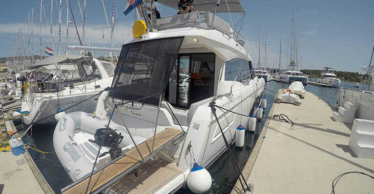 Chartern Sie yacht in Marina Mandalina - Prestige 420 Fly