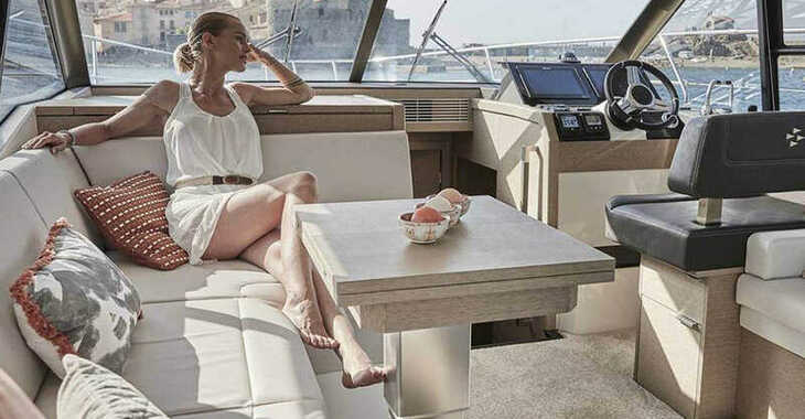 Rent a yacht in Marina Mandalina - Prestige 420 Fly
