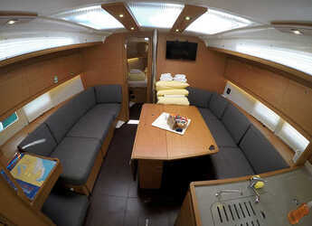 Alquilar velero en Marina Mandalina - Dufour 390 GL