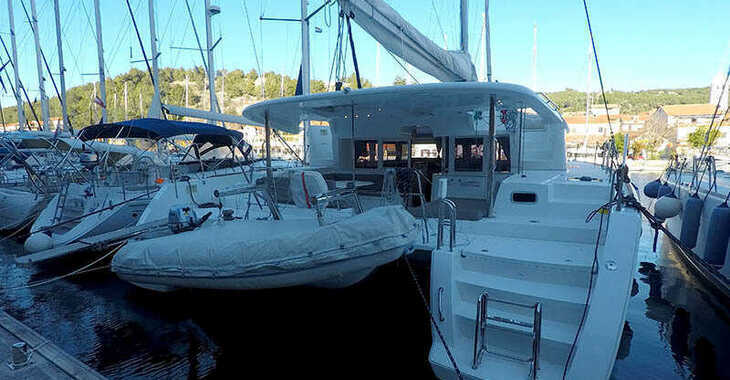 Rent a catamaran in Marina Mandalina - Lagoon 450