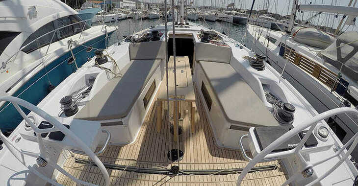 Chartern Sie segelboot in Marina Mandalina - Grand Soleil 44