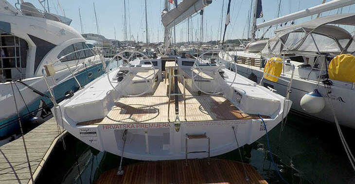 Chartern Sie segelboot in Marina Mandalina - Grand Soleil 44