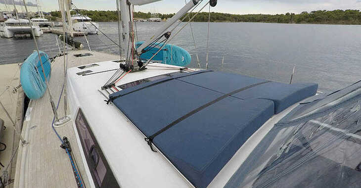 Rent a sailboat in Marina Mandalina - Oceanis 60