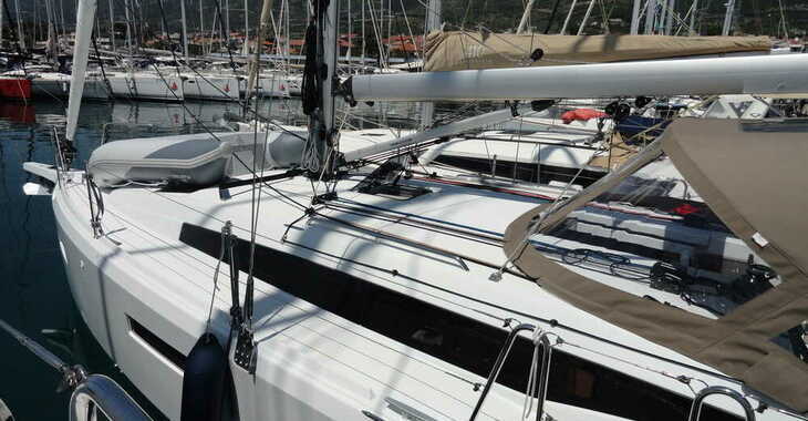 Alquilar velero en Marina Kastela - Sun Odyssey 380